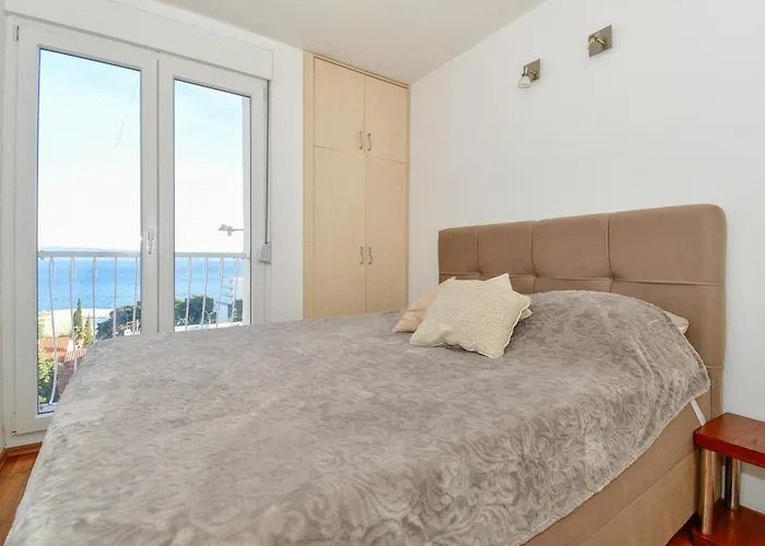 Trstenik Beach Apartment