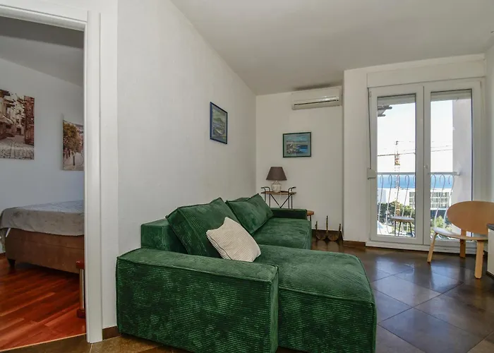 Trstenik Beach Apartment
